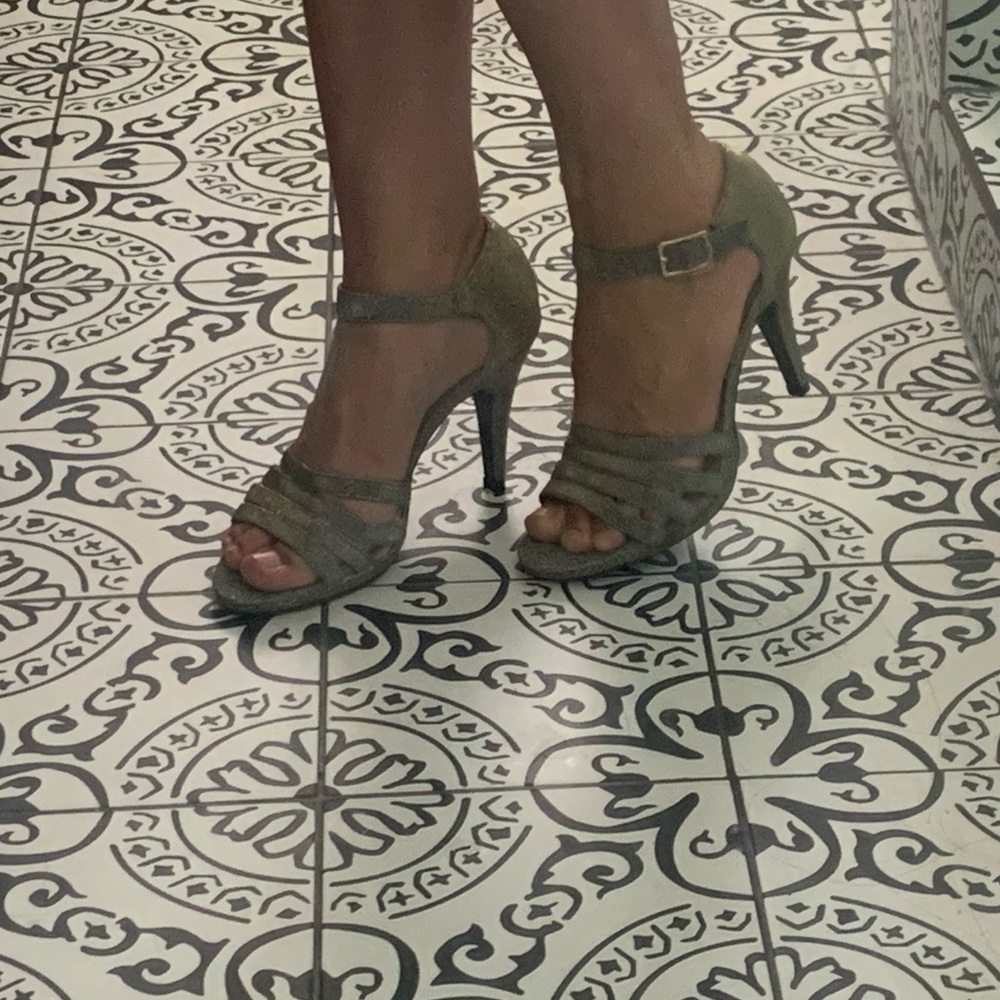 🌟 NEW Sparkle Dazzle Heels